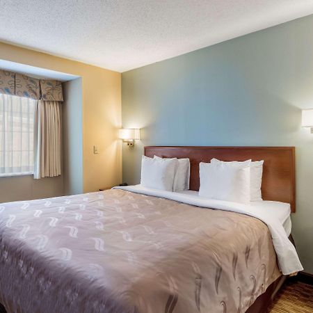 Quality Inn Chester - South Richmond Екстериор снимка
