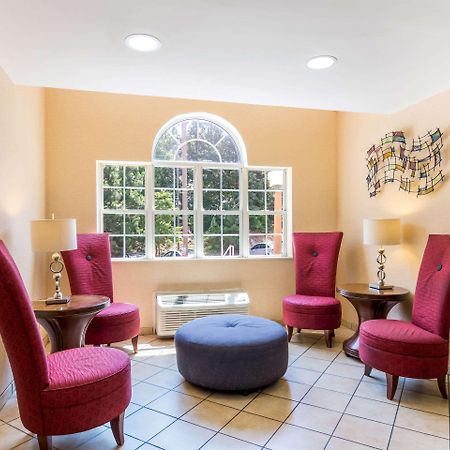 Quality Inn Chester - South Richmond Екстериор снимка