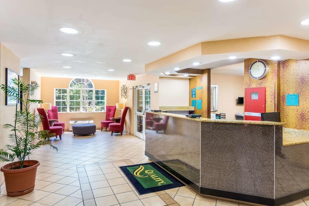 Quality Inn Chester - South Richmond Екстериор снимка