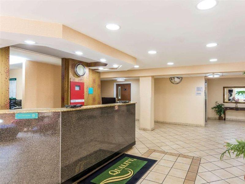 Quality Inn Chester - South Richmond Екстериор снимка