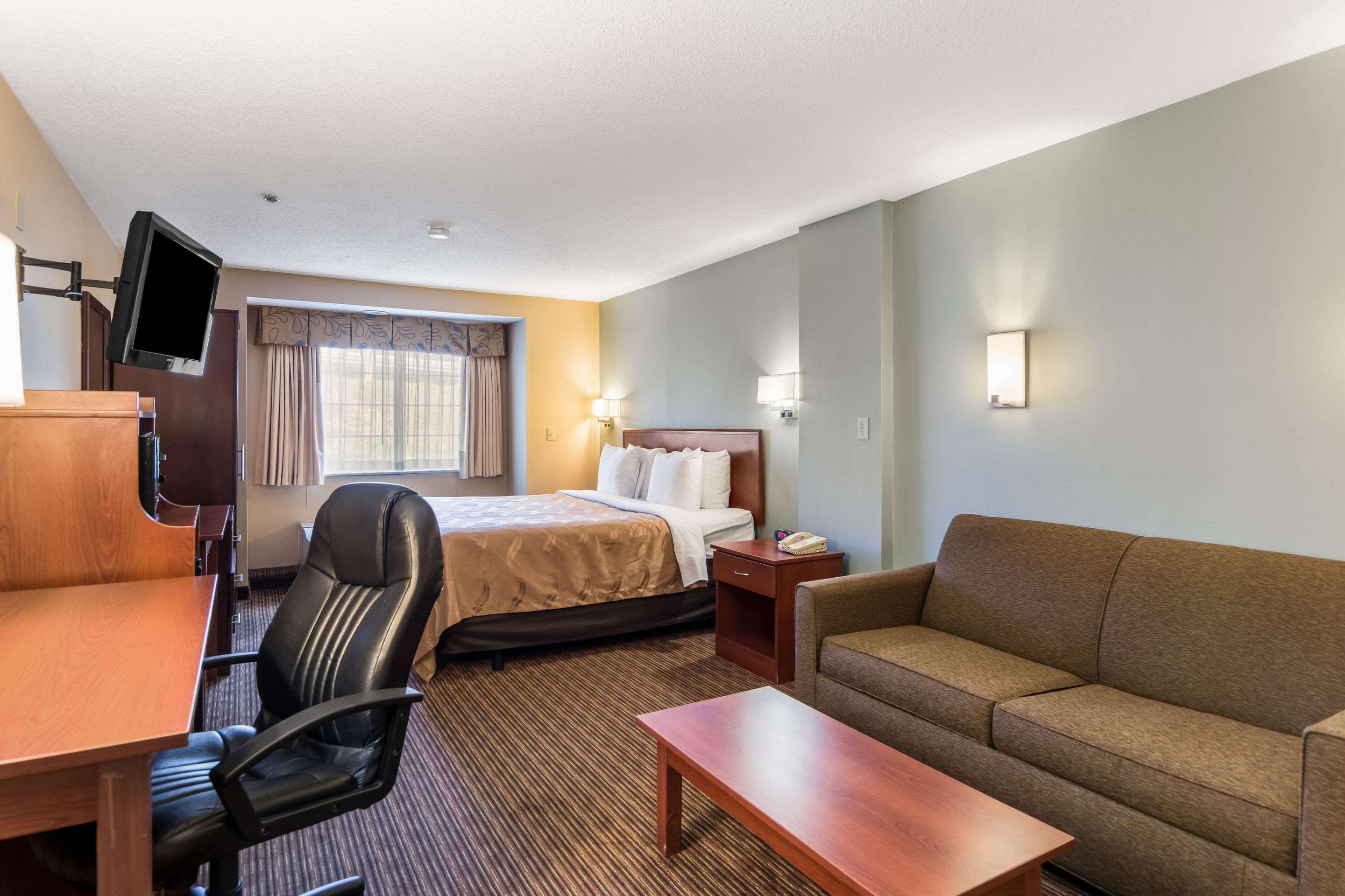 Quality Inn Chester - South Richmond Екстериор снимка