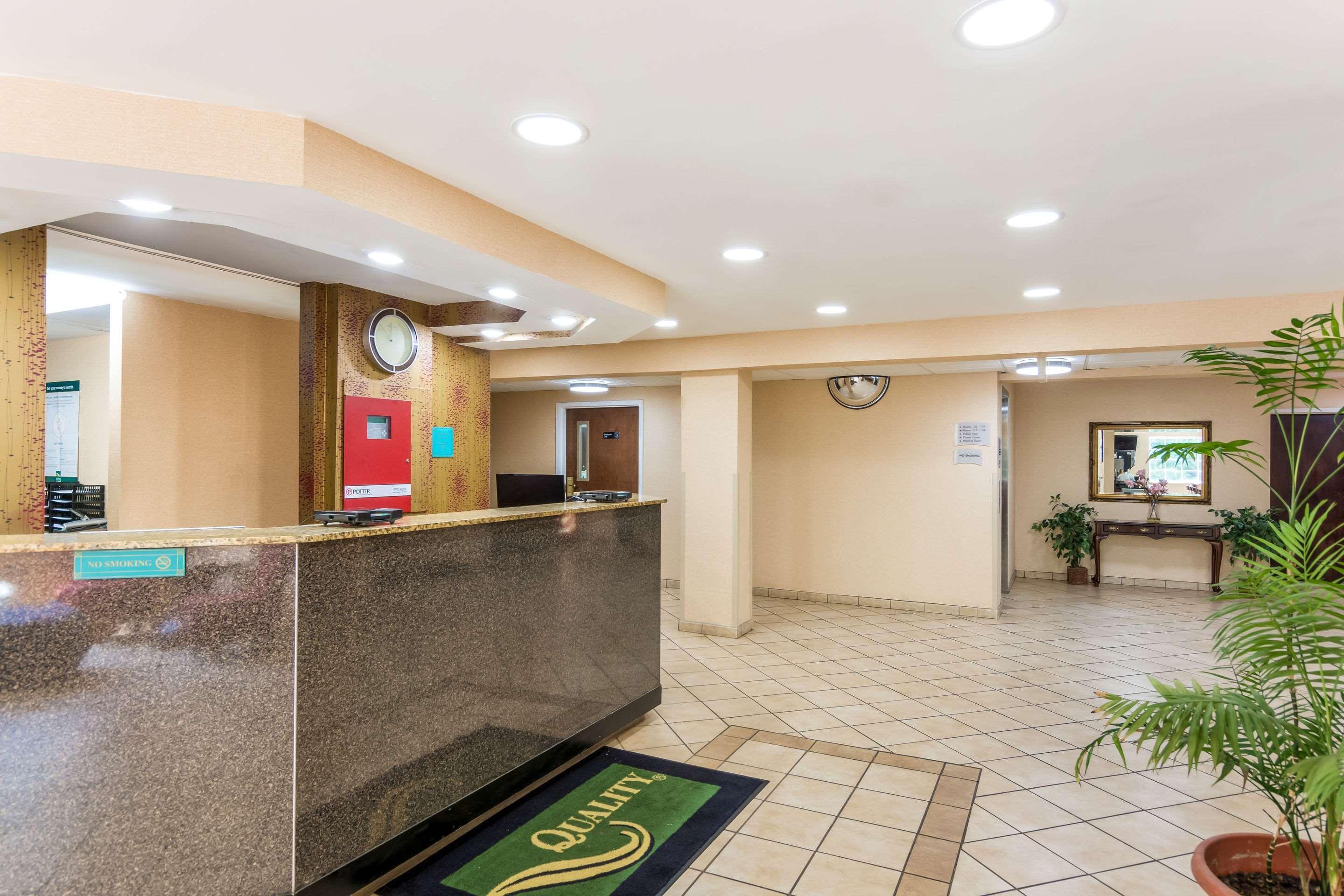 Quality Inn Chester - South Richmond Екстериор снимка