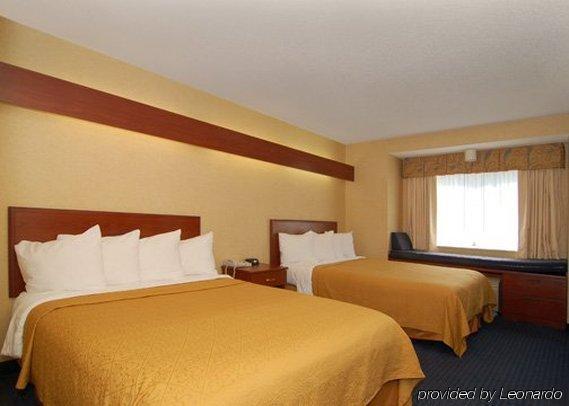 Quality Inn Chester - South Richmond Стая снимка