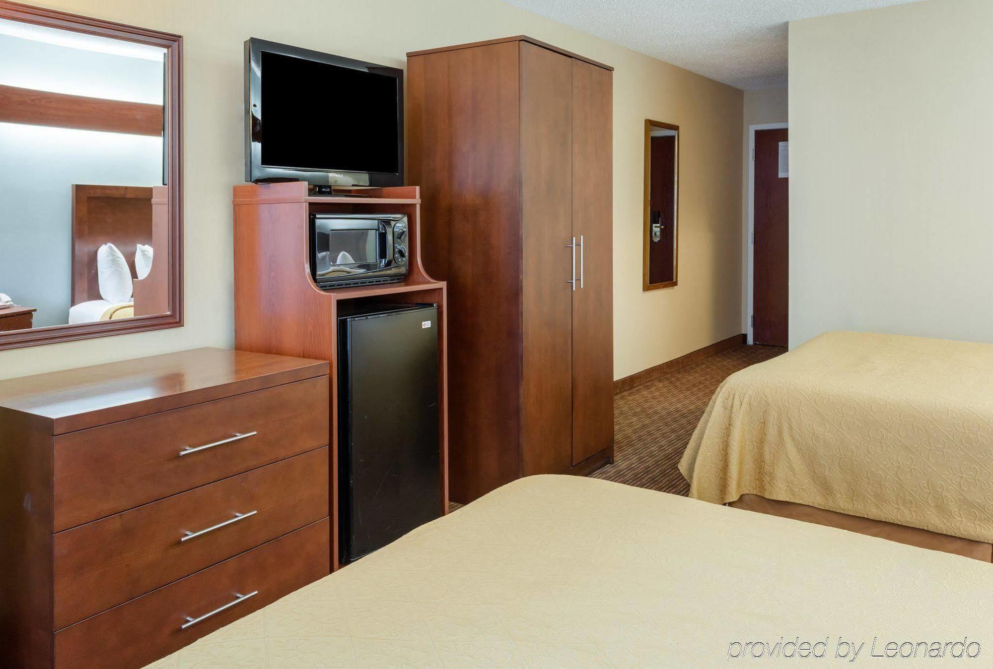Quality Inn Chester - South Richmond Екстериор снимка