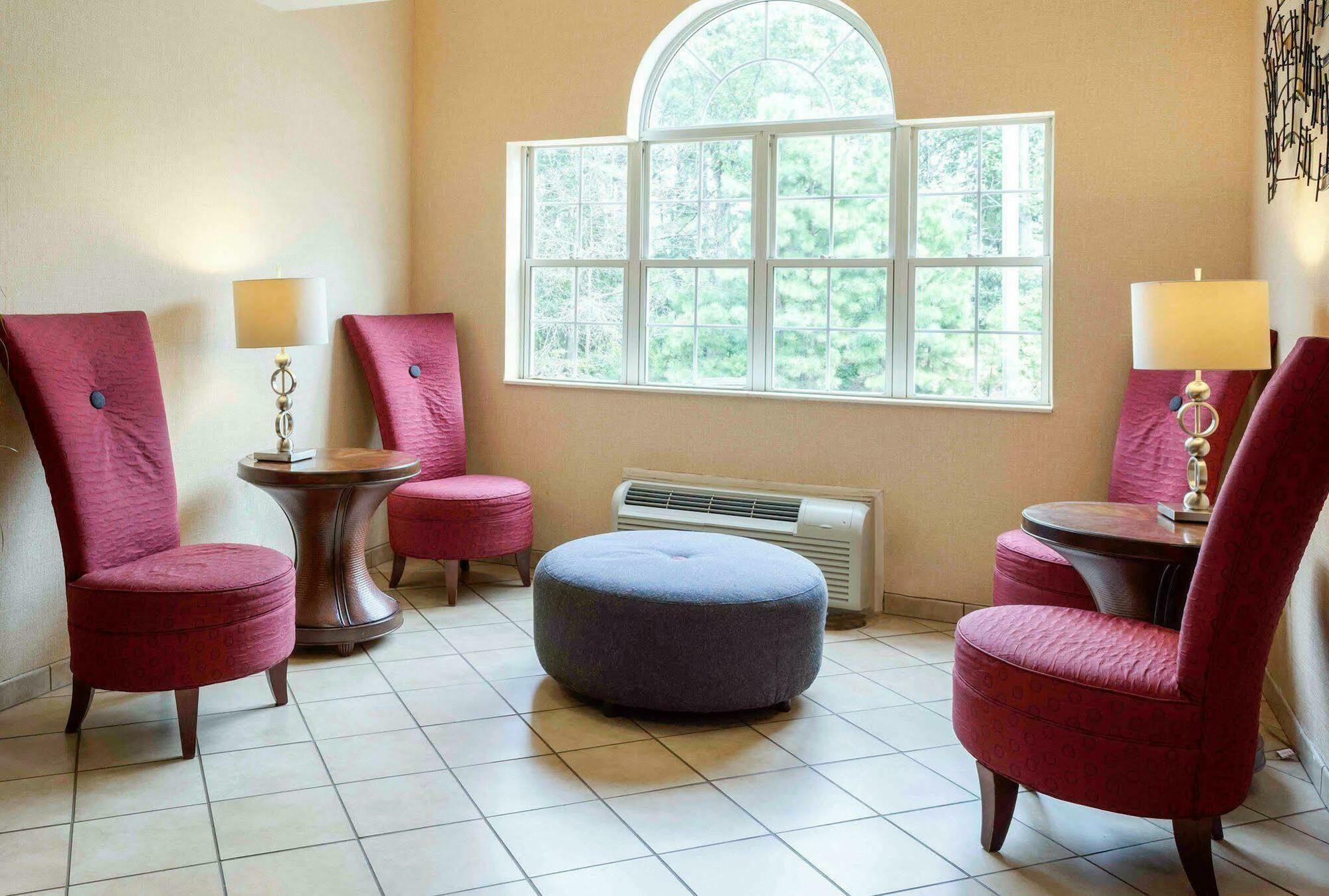 Quality Inn Chester - South Richmond Екстериор снимка