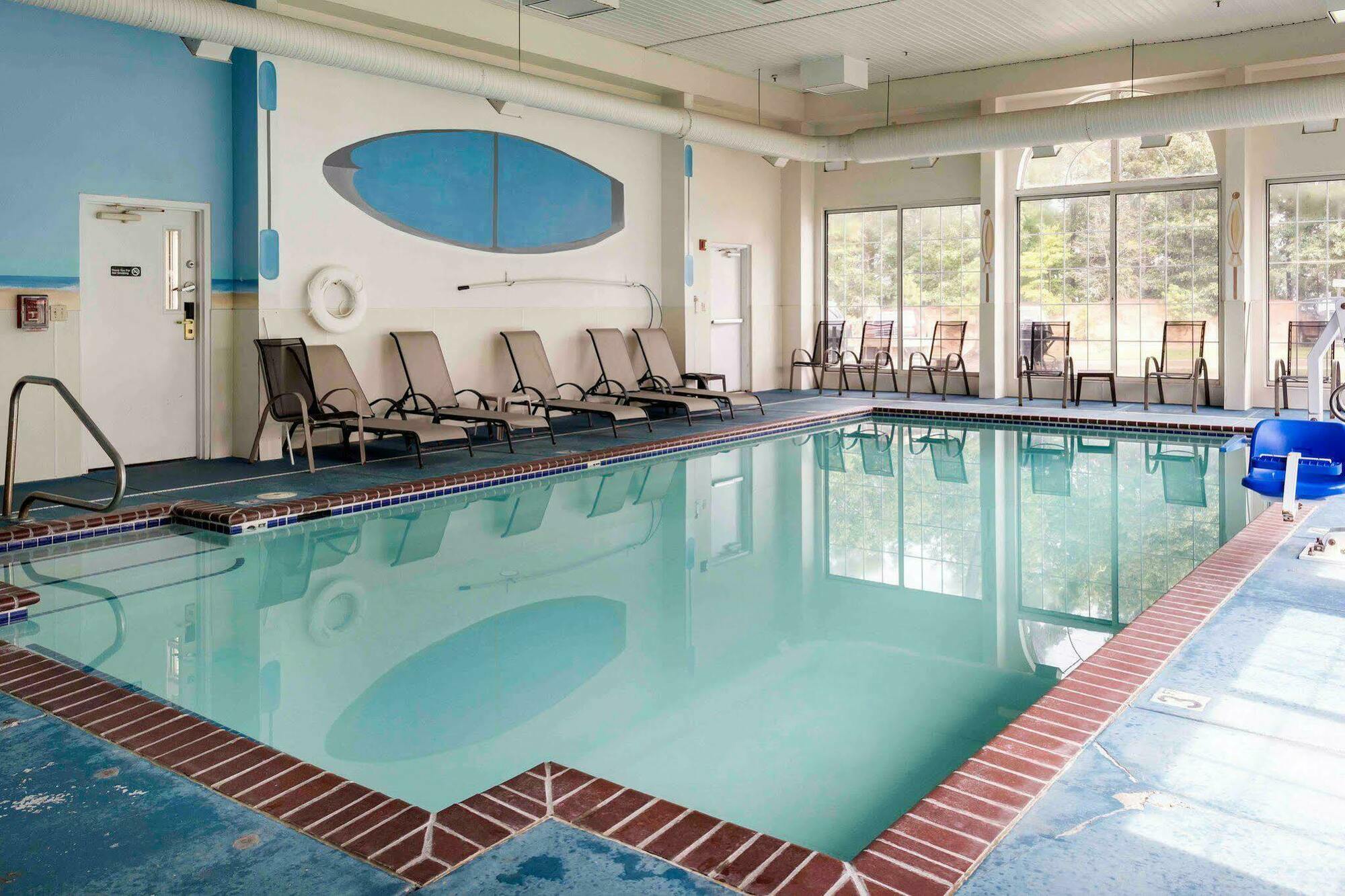 Quality Inn Chester - South Richmond Екстериор снимка