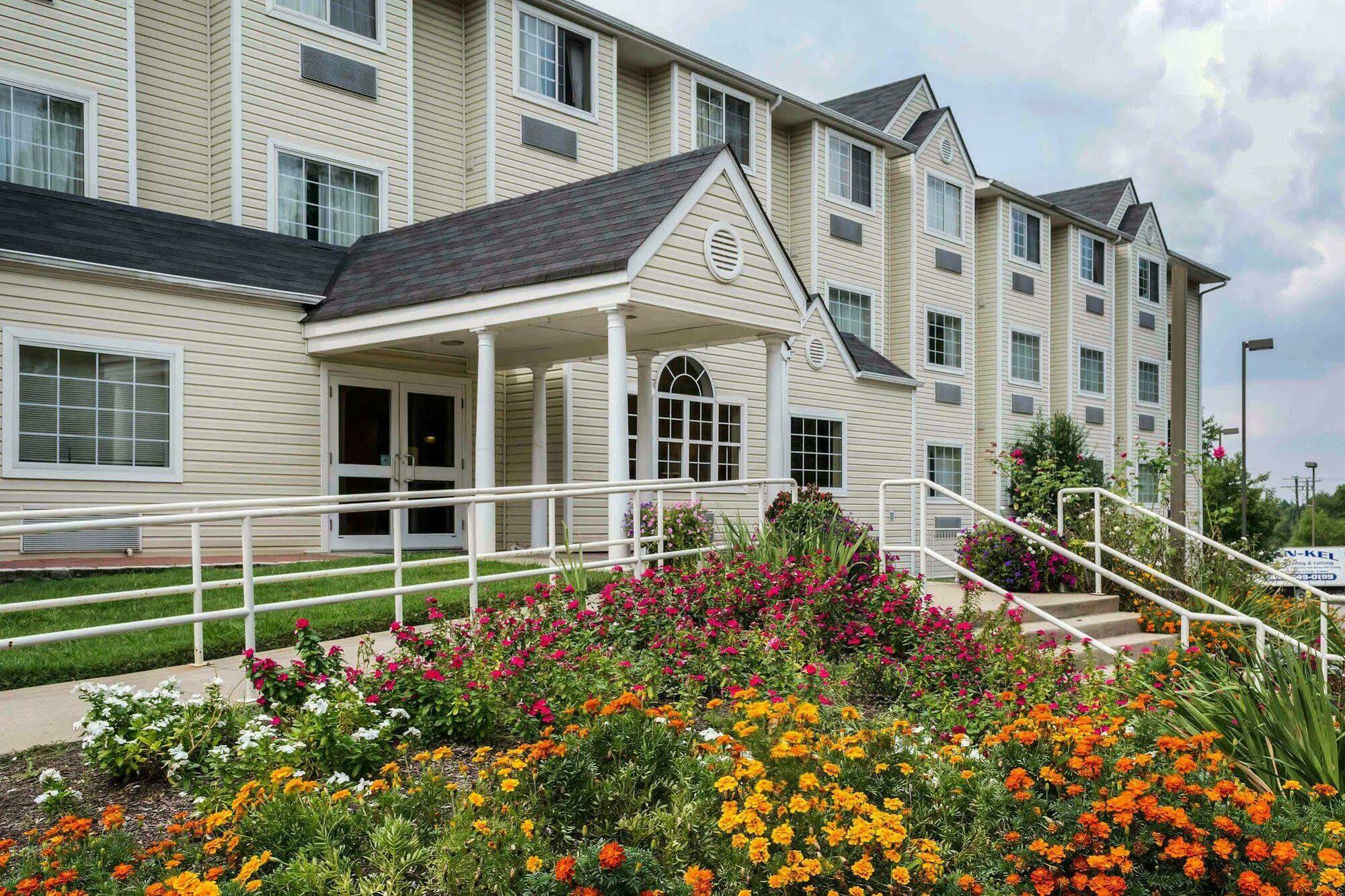 Quality Inn Chester - South Richmond Екстериор снимка