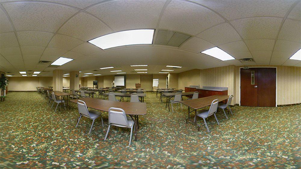 Quality Inn Chester - South Richmond Екстериор снимка